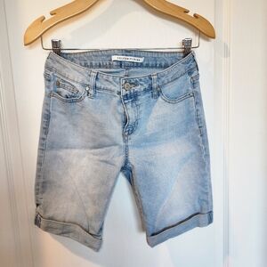 WOMENS JEAN SHORT SZ:3/26💕